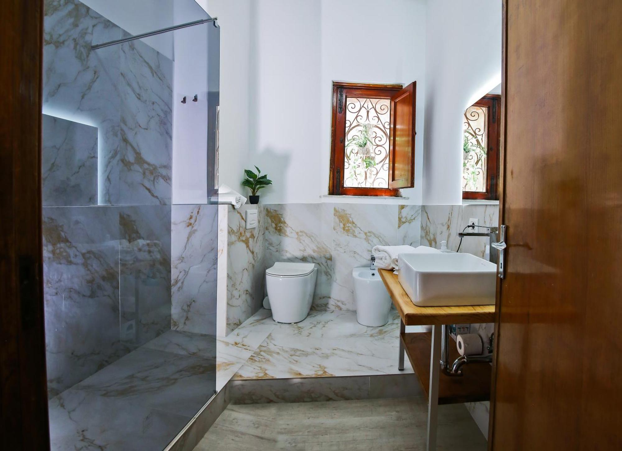 Tiritu Apartments Катанія Екстер'єр фото