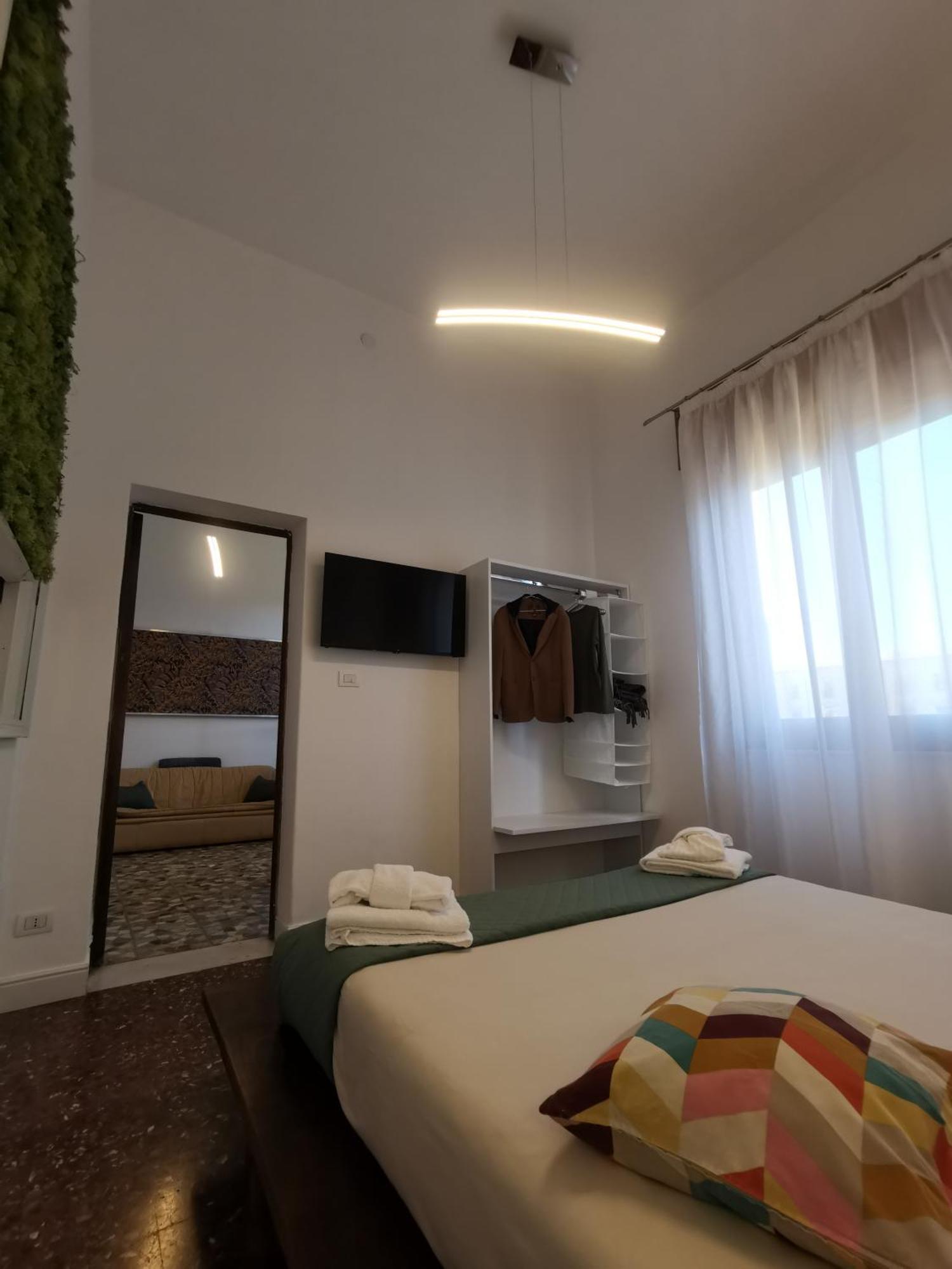 Tiritu Apartments Катанія Екстер'єр фото